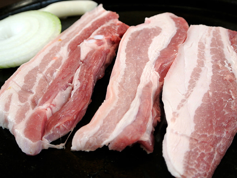 怎樣判斷買(mǎi)到的豬肉是否含有瘦肉精？